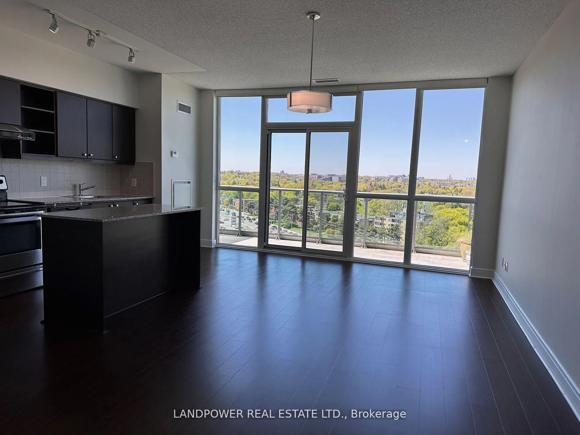 Photo 3 of Unit PH20, 35 Brian Peck Crescent, Toronto, Thorncliffe Park — HOMEH