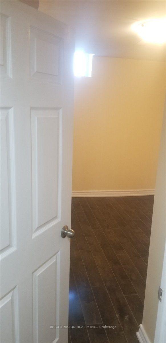 Photo 8 of Unit Bsmt, 93 Chloe Crescent, Markham, Middlefield — HOMEH