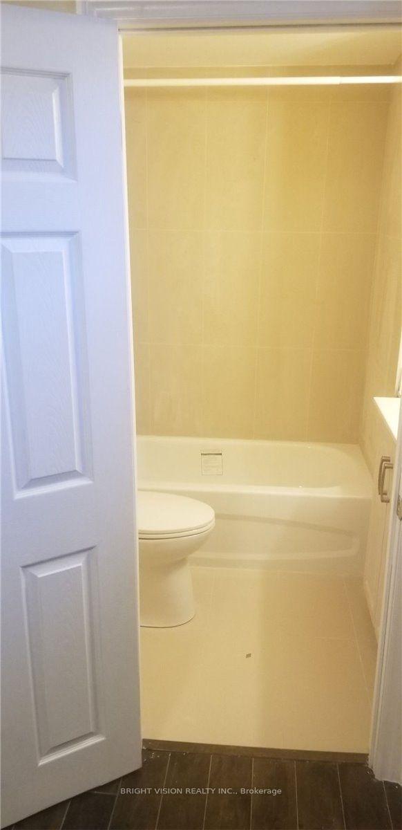 Photo 9 of Unit Bsmt, 93 Chloe Crescent, Markham, Middlefield — HOMEH