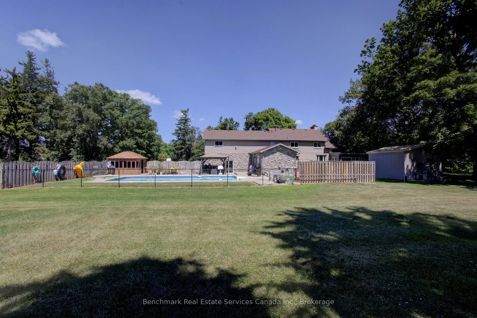 Photo 13 of 4247 Perth 9 Line, Perth South, Blanshard — HOMEH