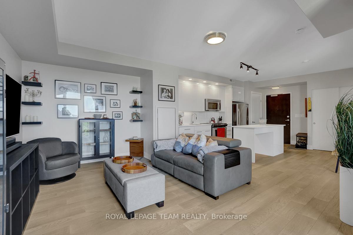 Photo 8 of Unit 712, 360 Patricia Avenue, Ottawa, Westboro South — HOMEH