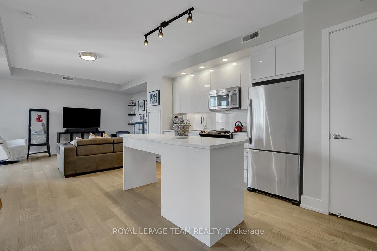 Photo 9 of Unit 712, 360 Patricia Avenue, Ottawa, Westboro South — HOMEH