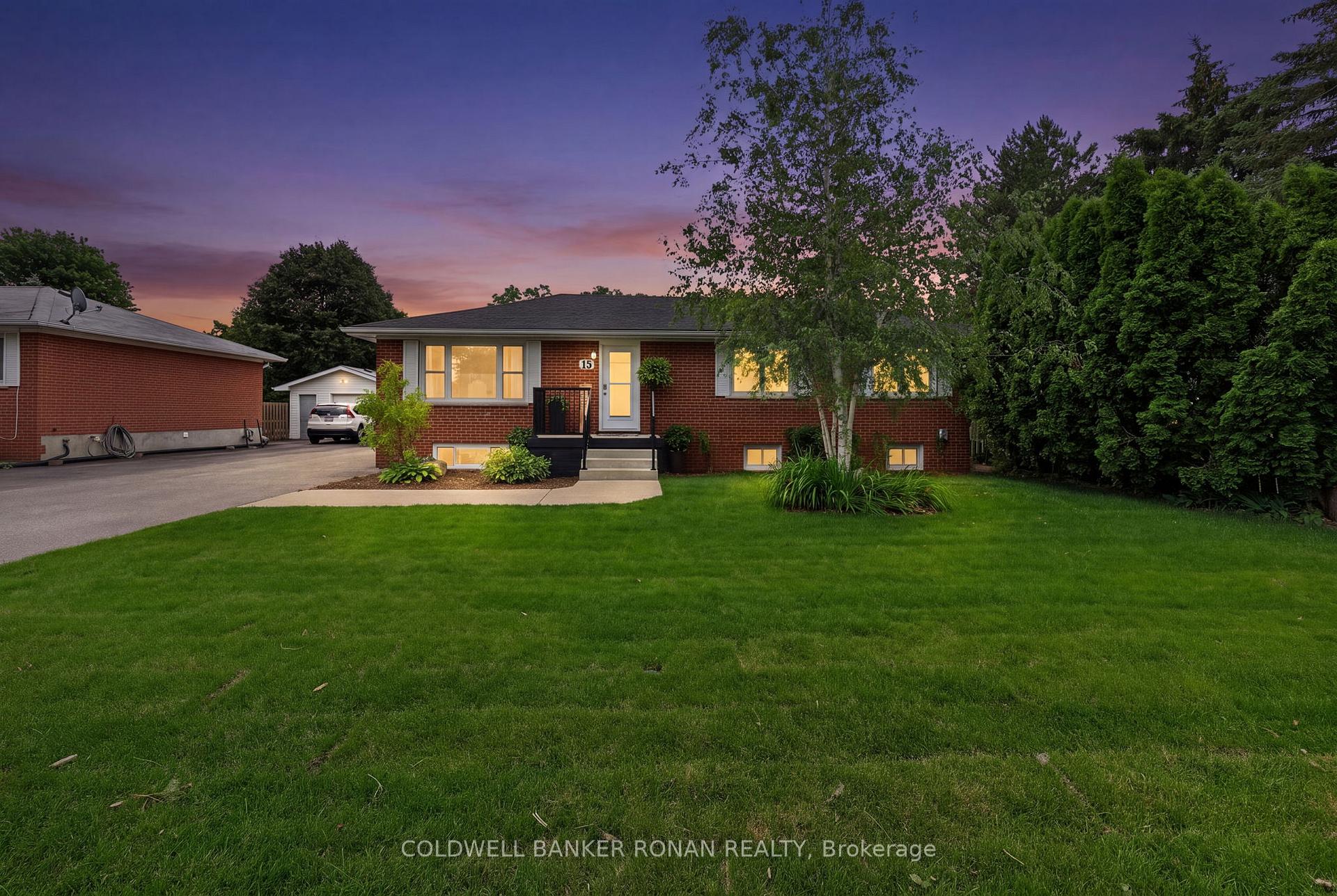 Photo 1 of 15 Essa Road, New Tecumseth, Alliston — HOMEH