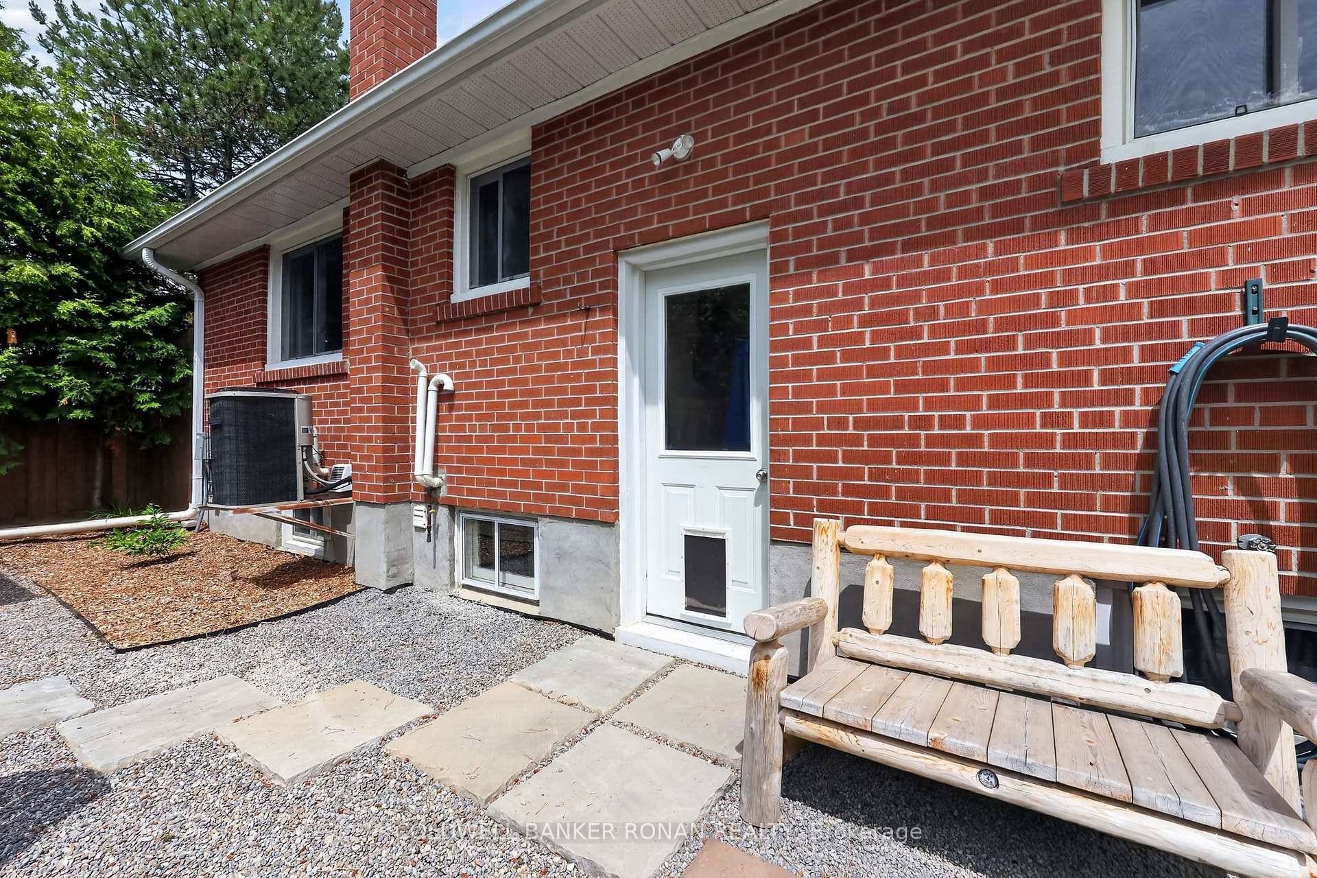 Photo 34 of 15 Essa Road, New Tecumseth, Alliston — HOMEH