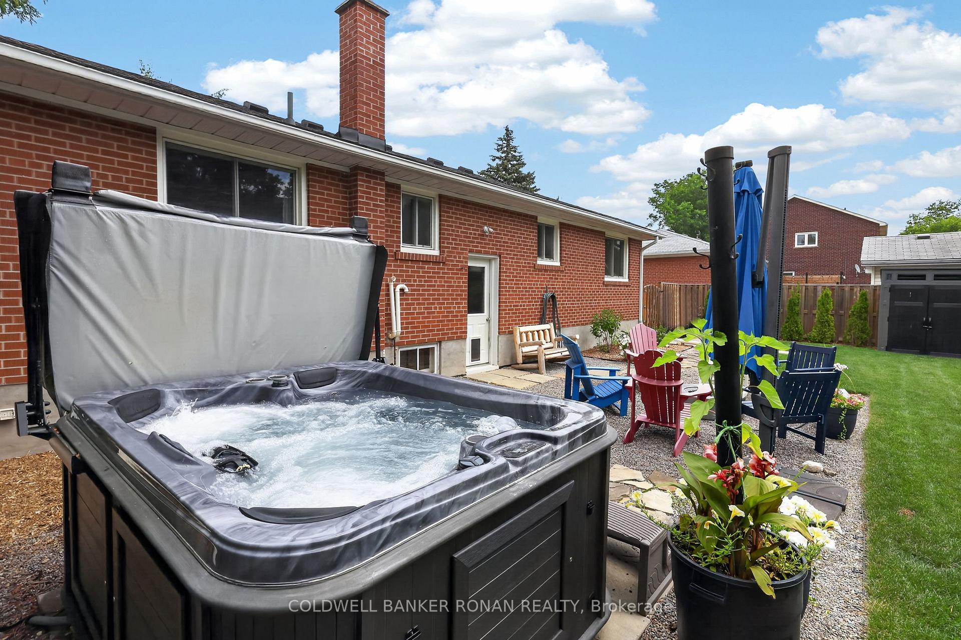 Photo 37 of 15 Essa Road, New Tecumseth, Alliston — HOMEH