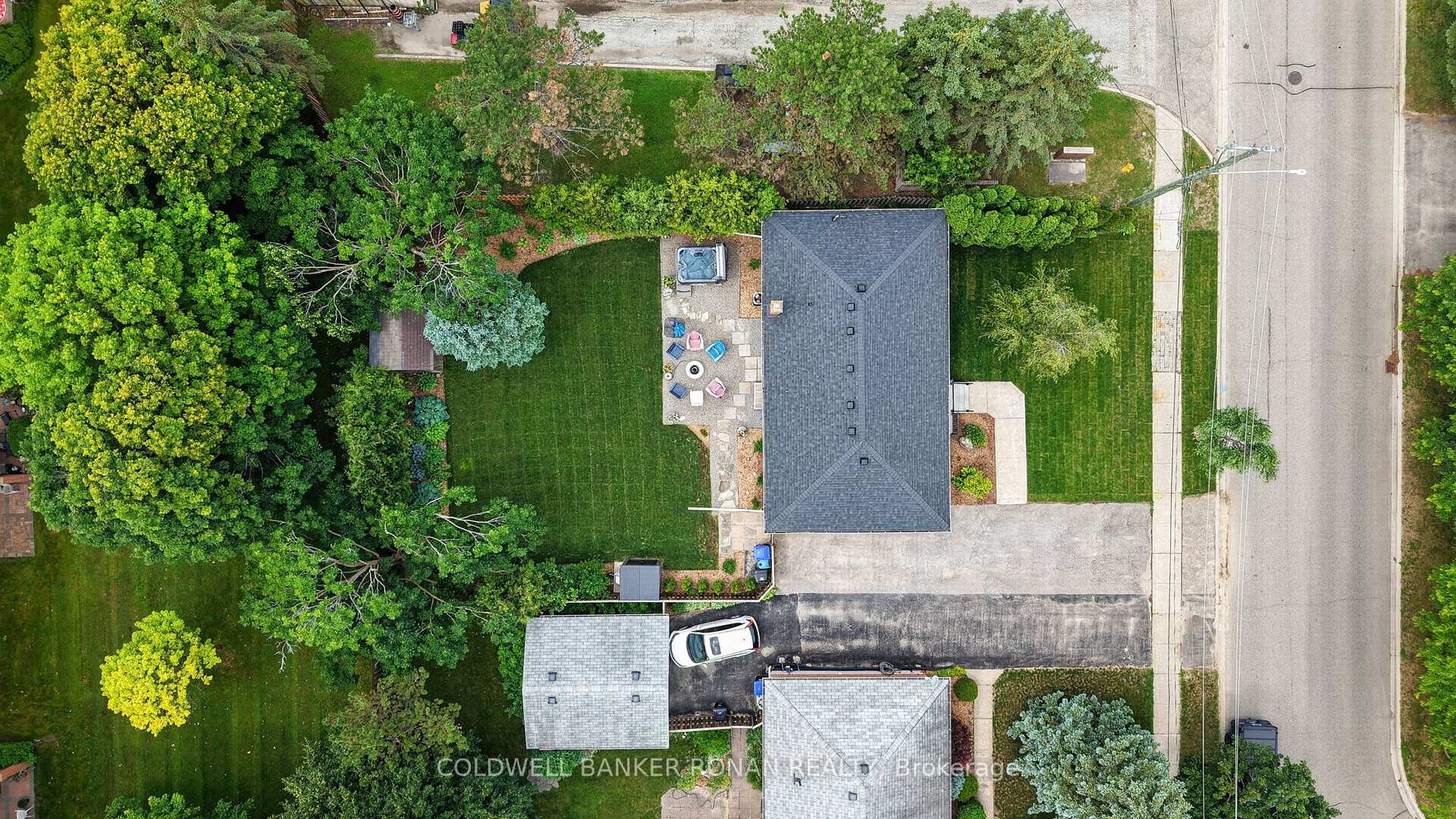 Photo 44 of 15 Essa Road, New Tecumseth, Alliston — HOMEH