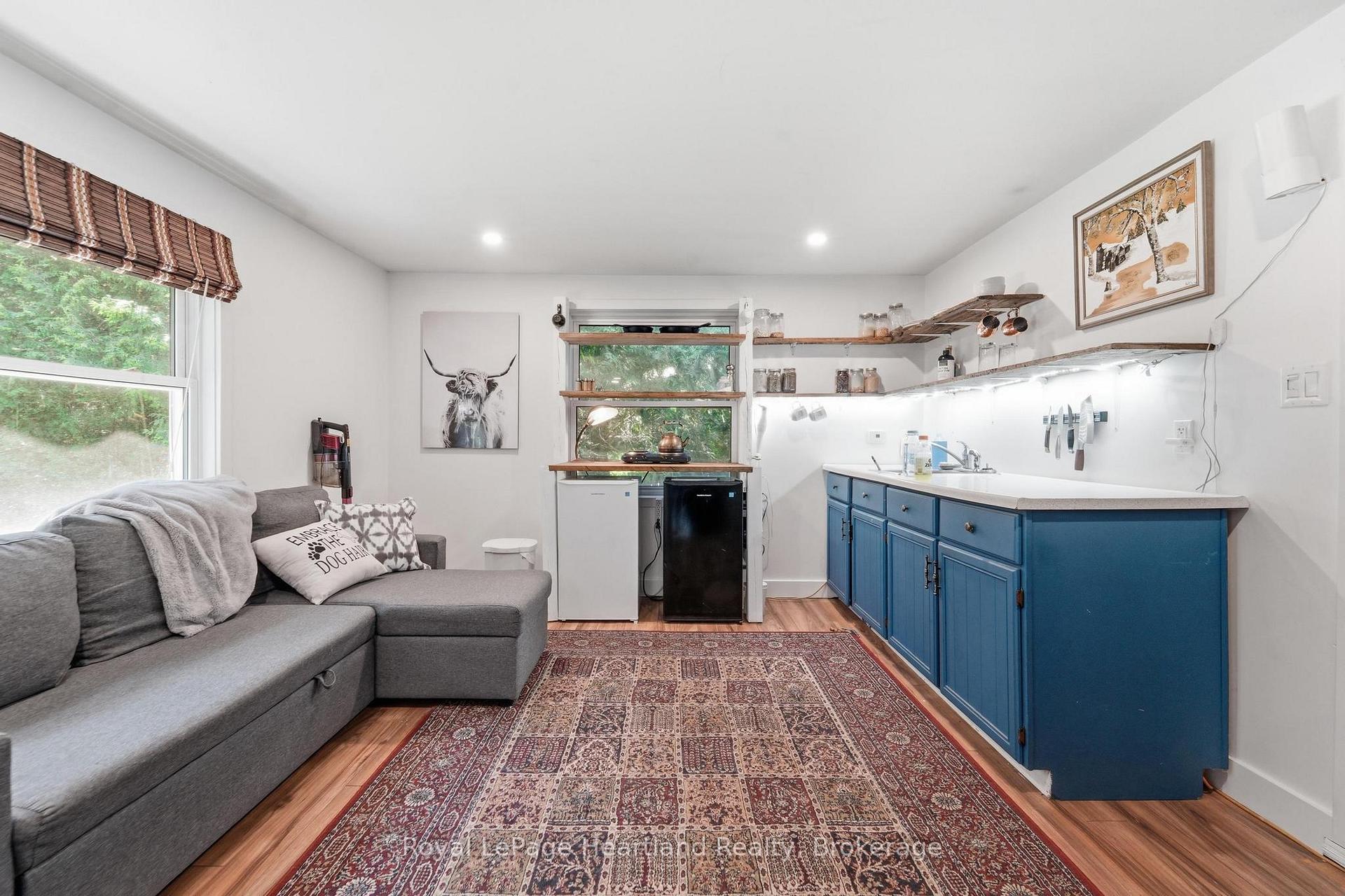 Photo 11 of 36 Jane Street, Bluewater, Bayfield — HOMEH