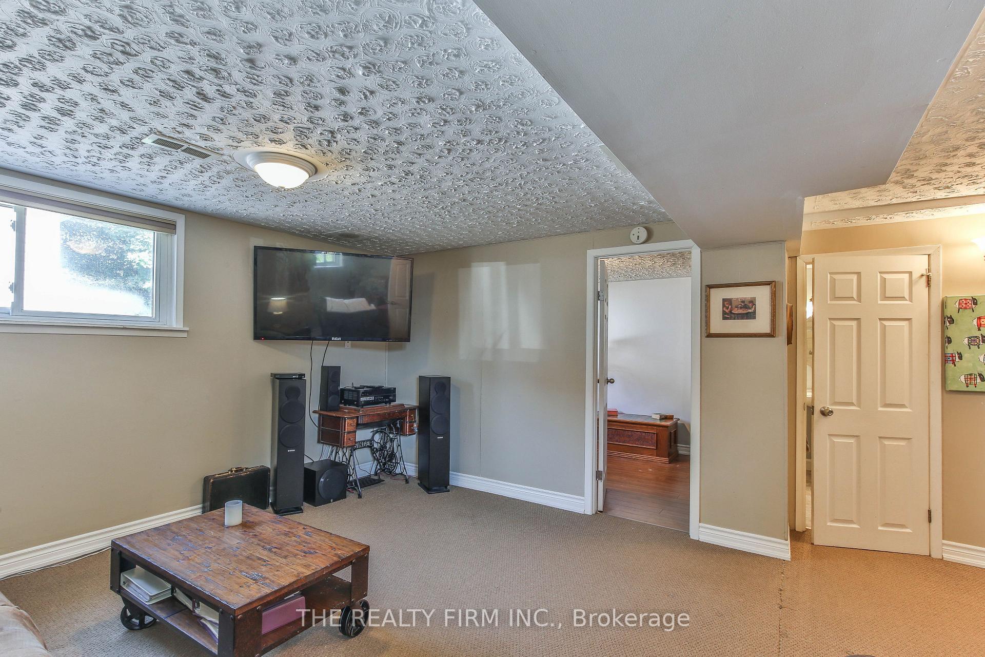 Photo 22 of 13 Vanbuskirk Drive, St. Thomas — HOMEH