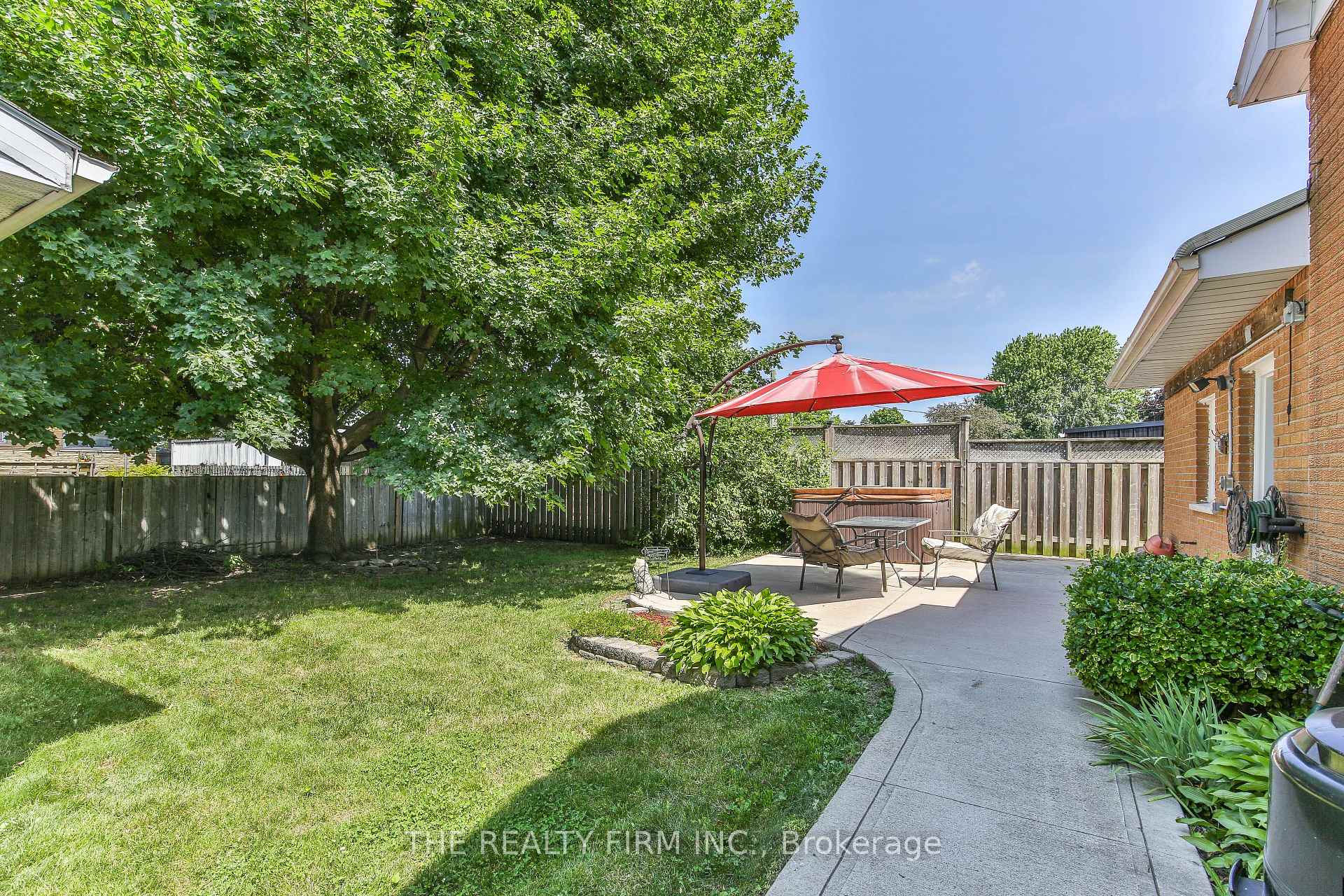 Photo 30 of 13 Vanbuskirk Drive, St. Thomas — HOMEH