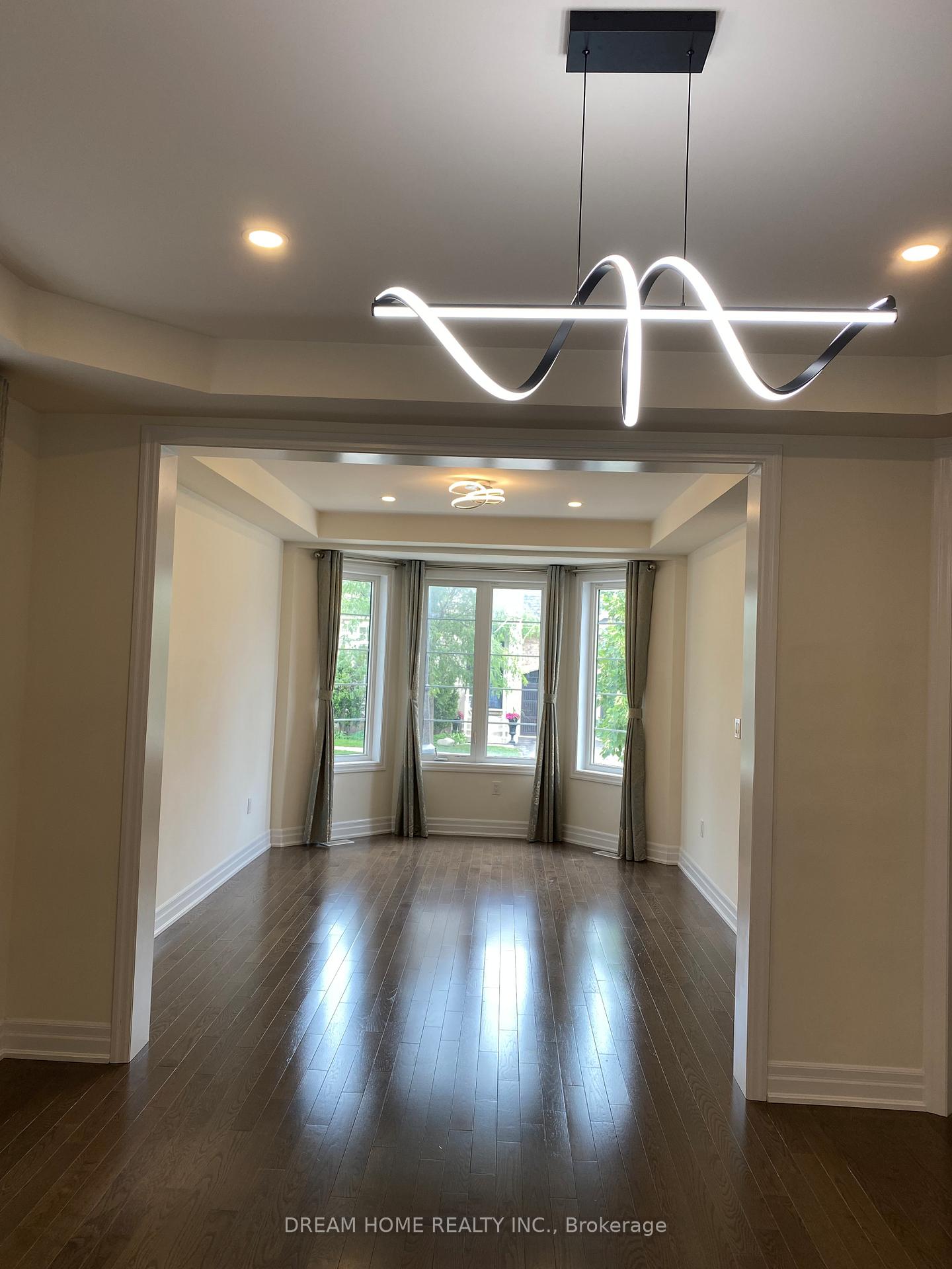 Photo 4 of 429 Ginger Gate, Oakville, Glenorchy — HOMEH
