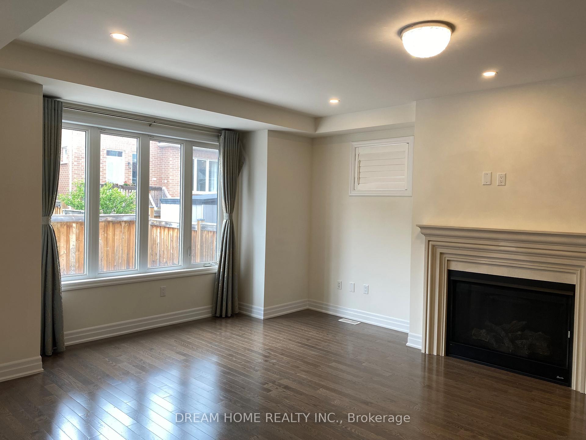 Photo 8 of 429 Ginger Gate, Oakville, Glenorchy — HOMEH