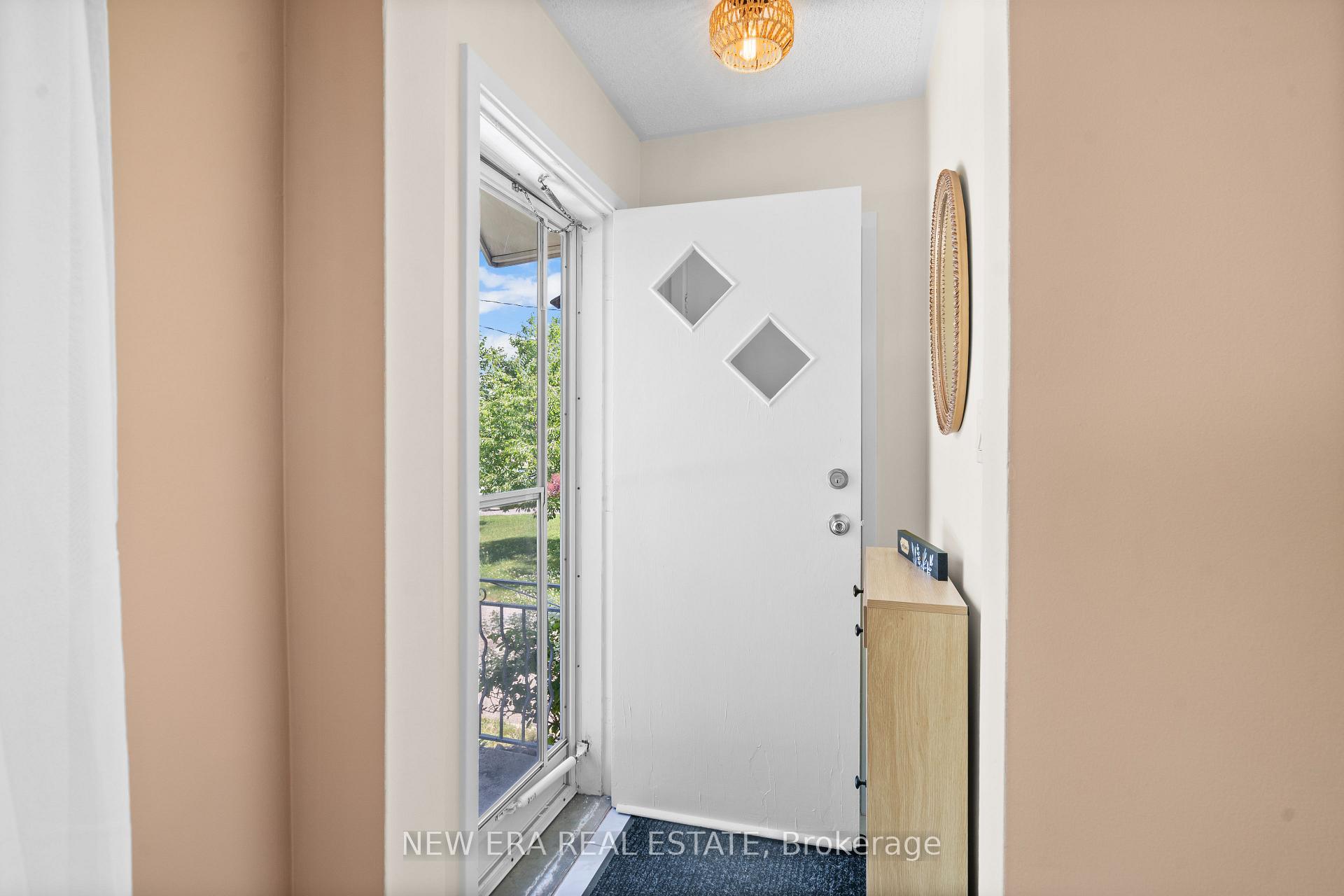 Photo 29 of 91 Hadrian Drive, Etobicoke, Elms-Old Rexdale — HOMEH