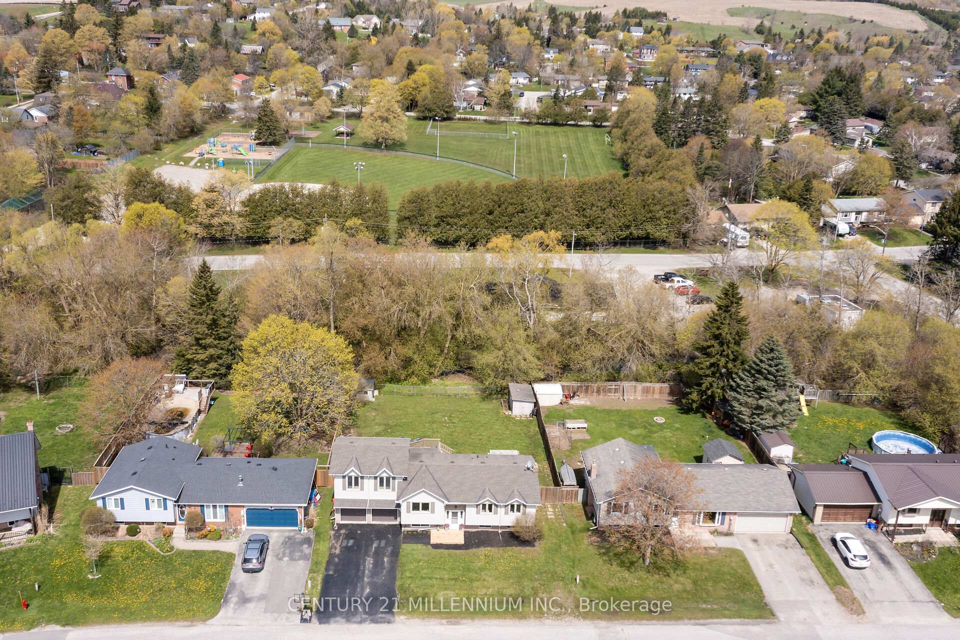 Photo 40 of 83 Douglas Crescent, Erin, Rural Erin — HOMEH