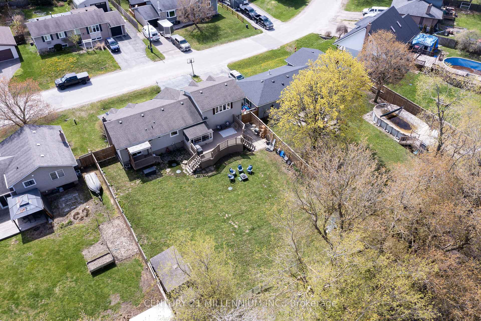 Photo 44 of 83 Douglas Crescent, Erin, Rural Erin — HOMEH