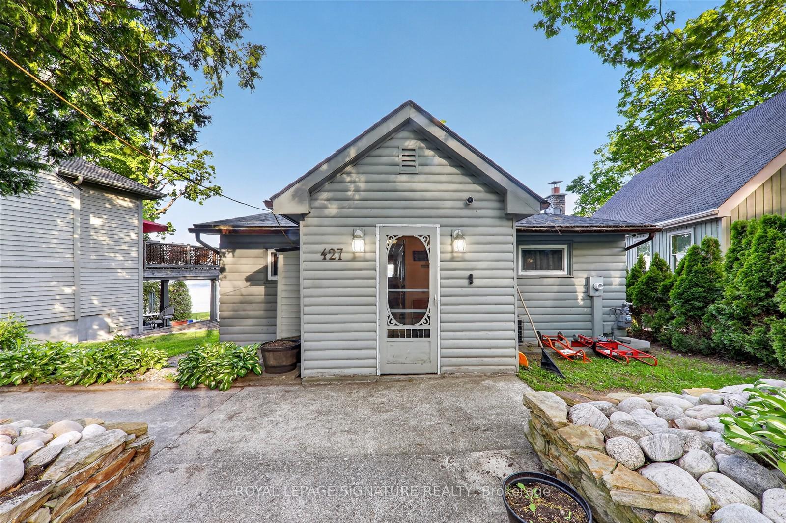 Photo 2 of 427 Mundys Bay Road, Midland — HOMEH