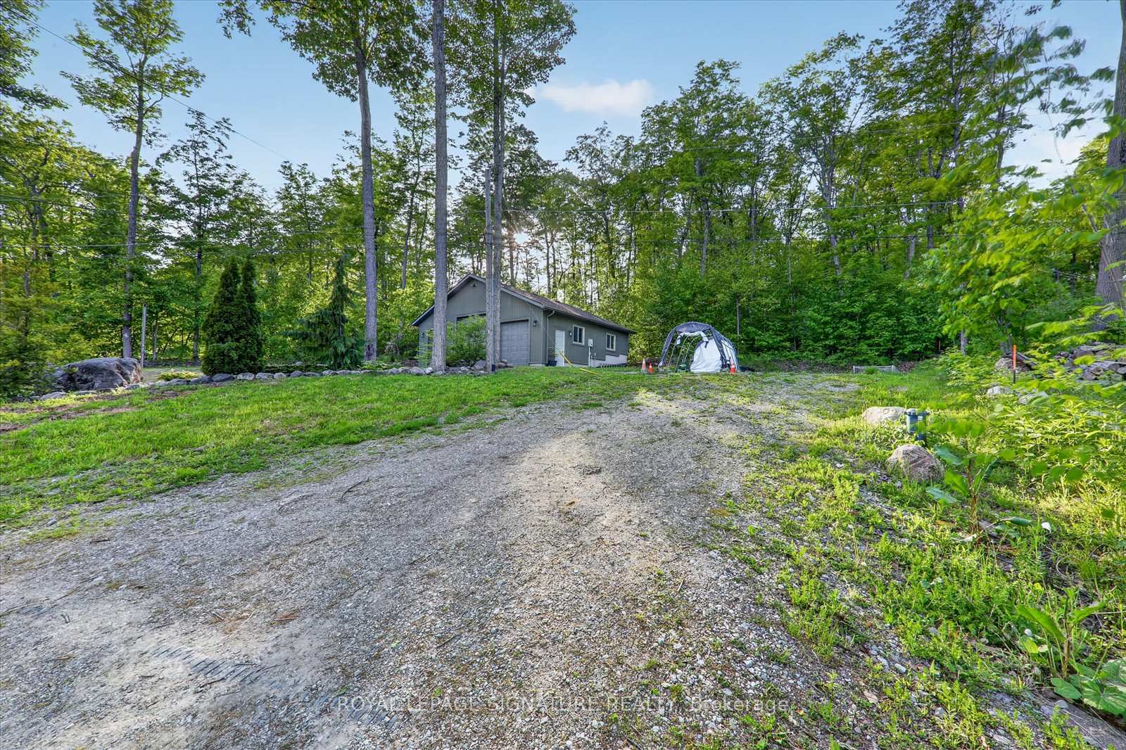Photo 47 of 427 Mundys Bay Road, Midland — HOMEH