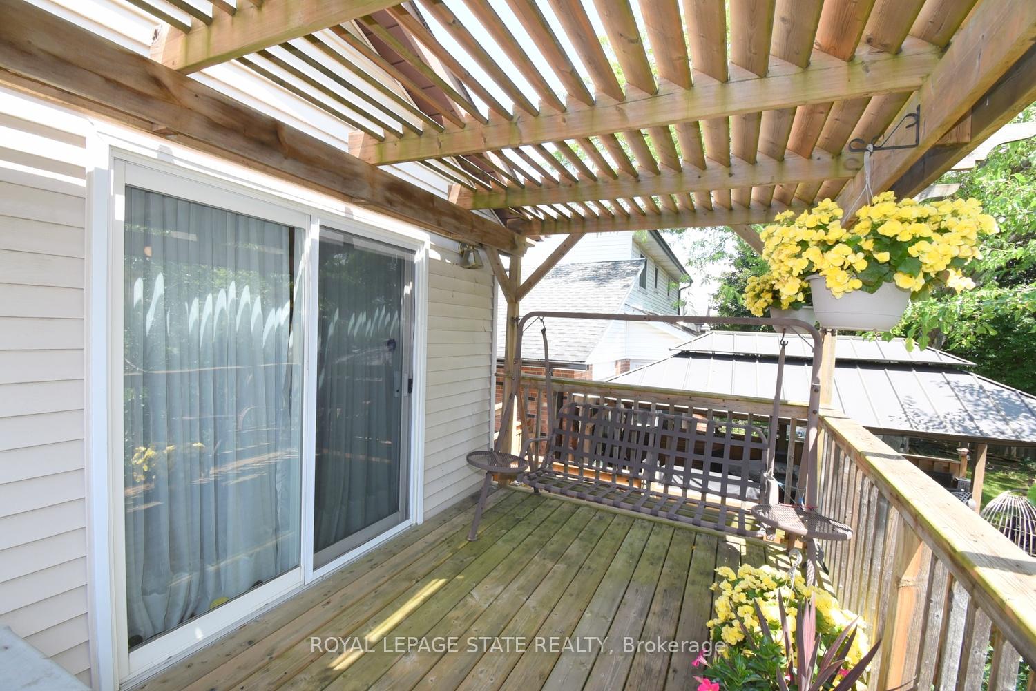 Photo 13 of 32 McMaster Drive, Haldimand — HOMEH
