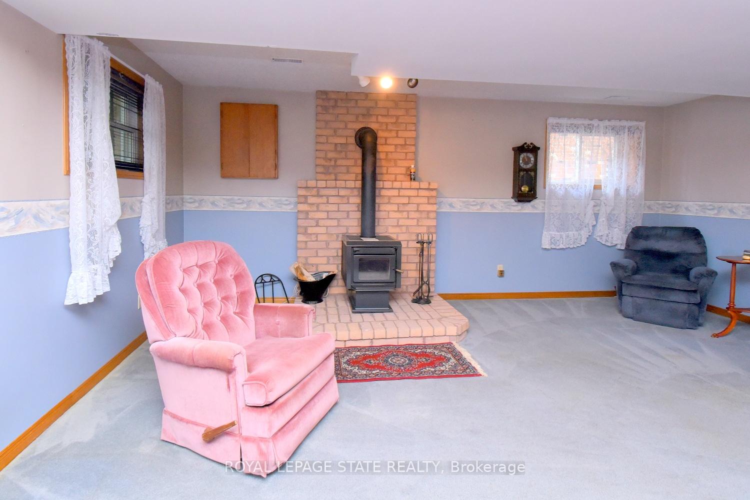 Photo 30 of 32 McMaster Drive, Haldimand — HOMEH