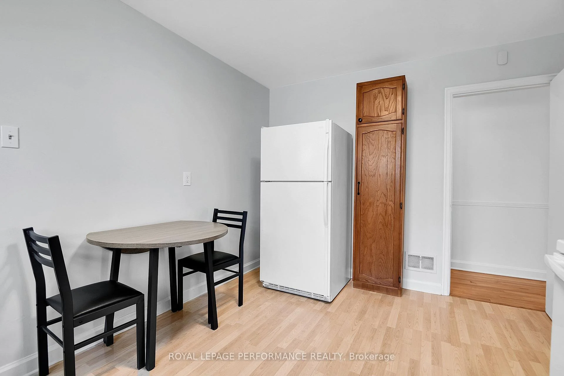 Photo 12 of 2243 Hillary Avenue, Ottawa, Alta Vista — HOMEH