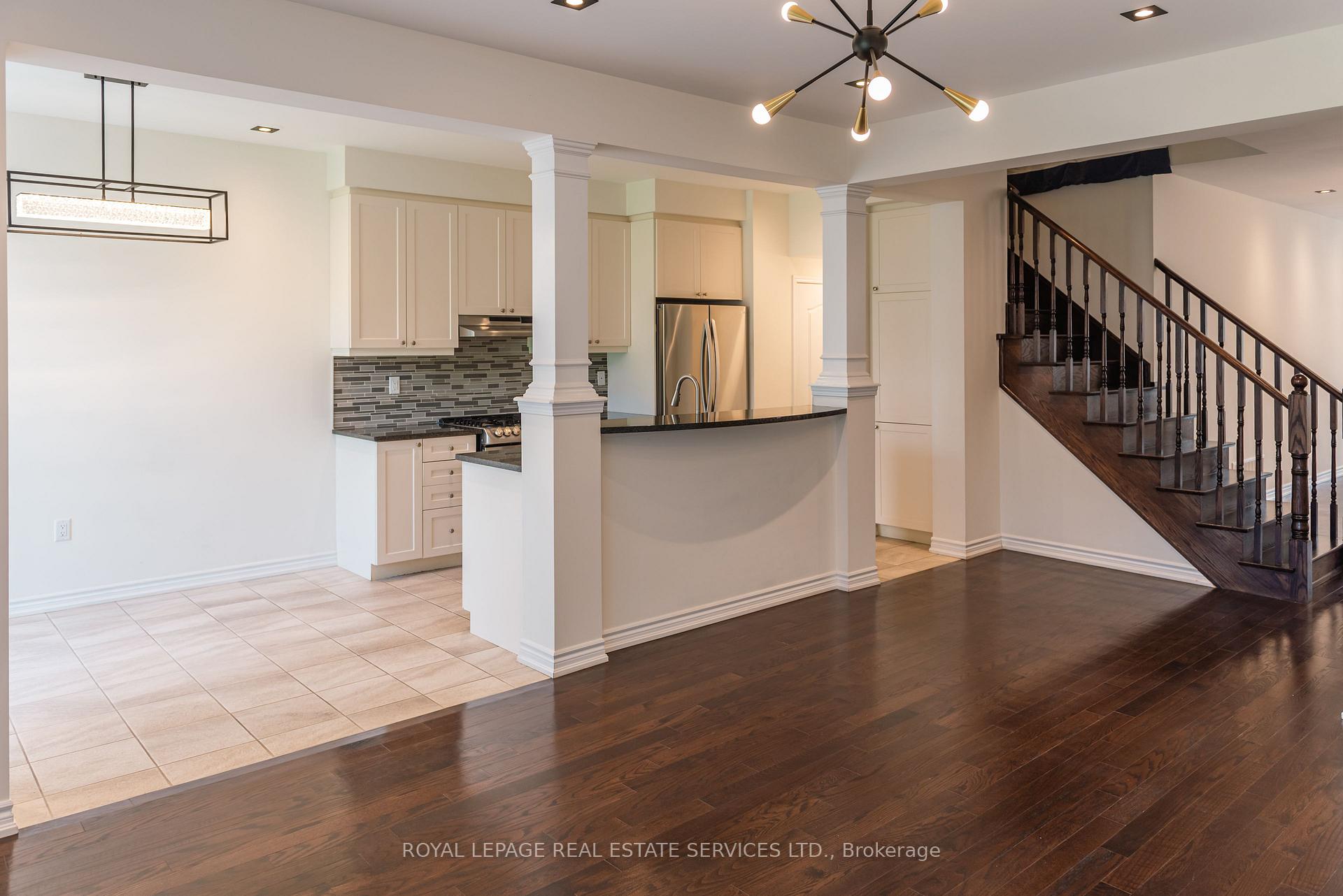 Photo 1 of Unit Upper, 74 Faust Ridge, Vaughan, Kleinburg — HOMEH