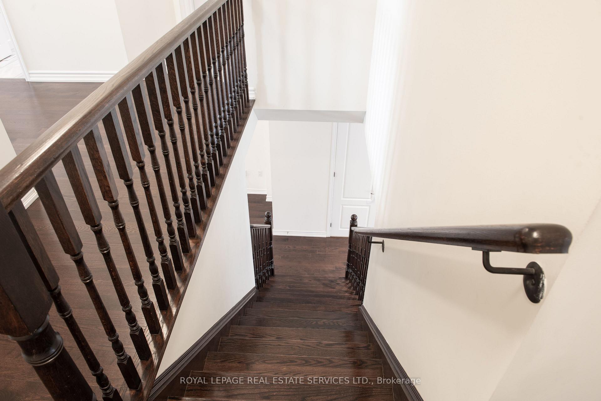 Photo 7 of Unit Upper, 74 Faust Ridge, Vaughan, Kleinburg — HOMEH