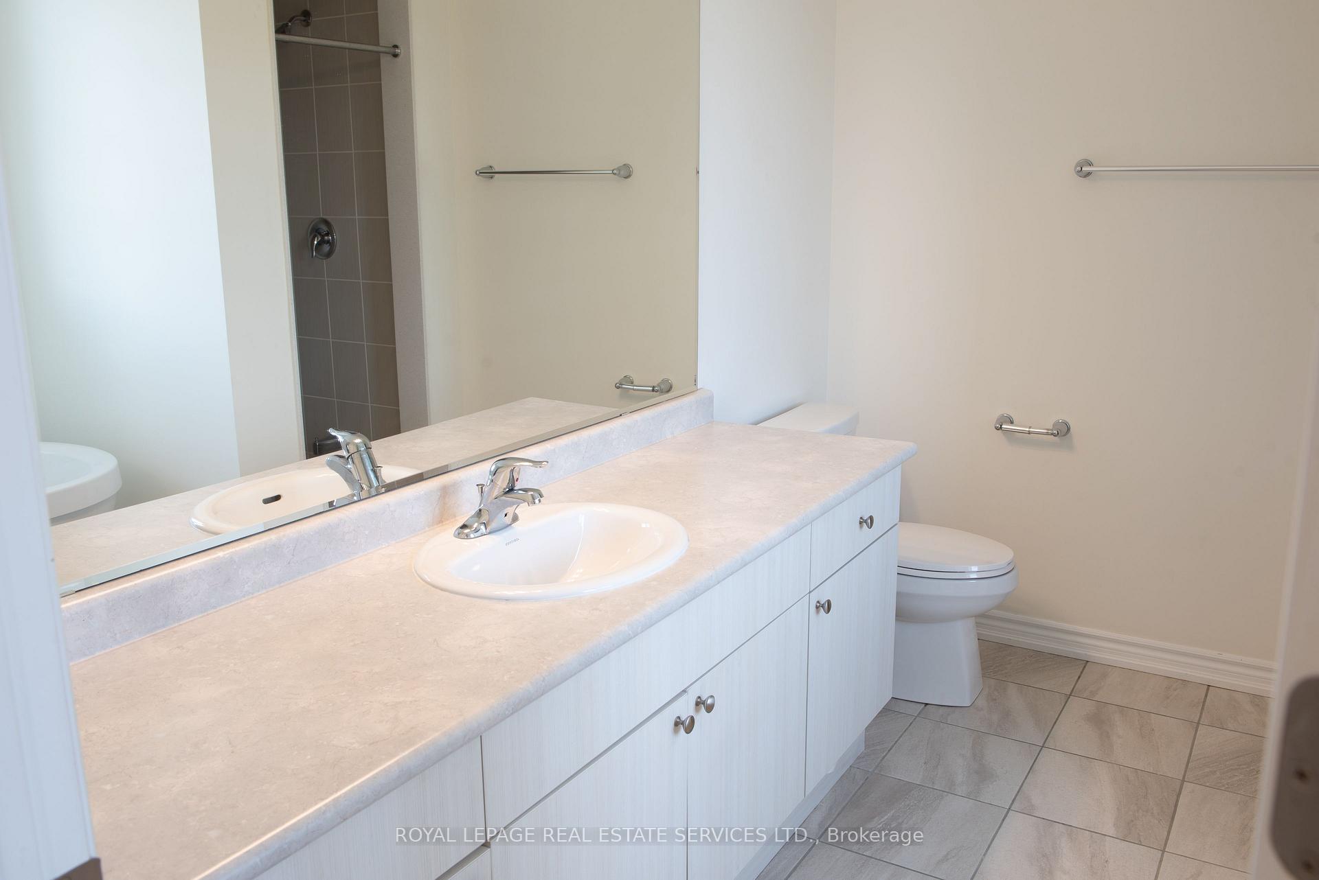 Photo 11 of Unit Upper, 74 Faust Ridge, Vaughan, Kleinburg — HOMEH