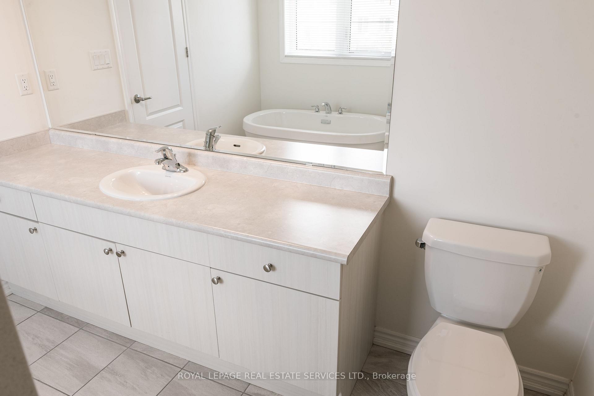 Photo 13 of Unit Upper, 74 Faust Ridge, Vaughan, Kleinburg — HOMEH