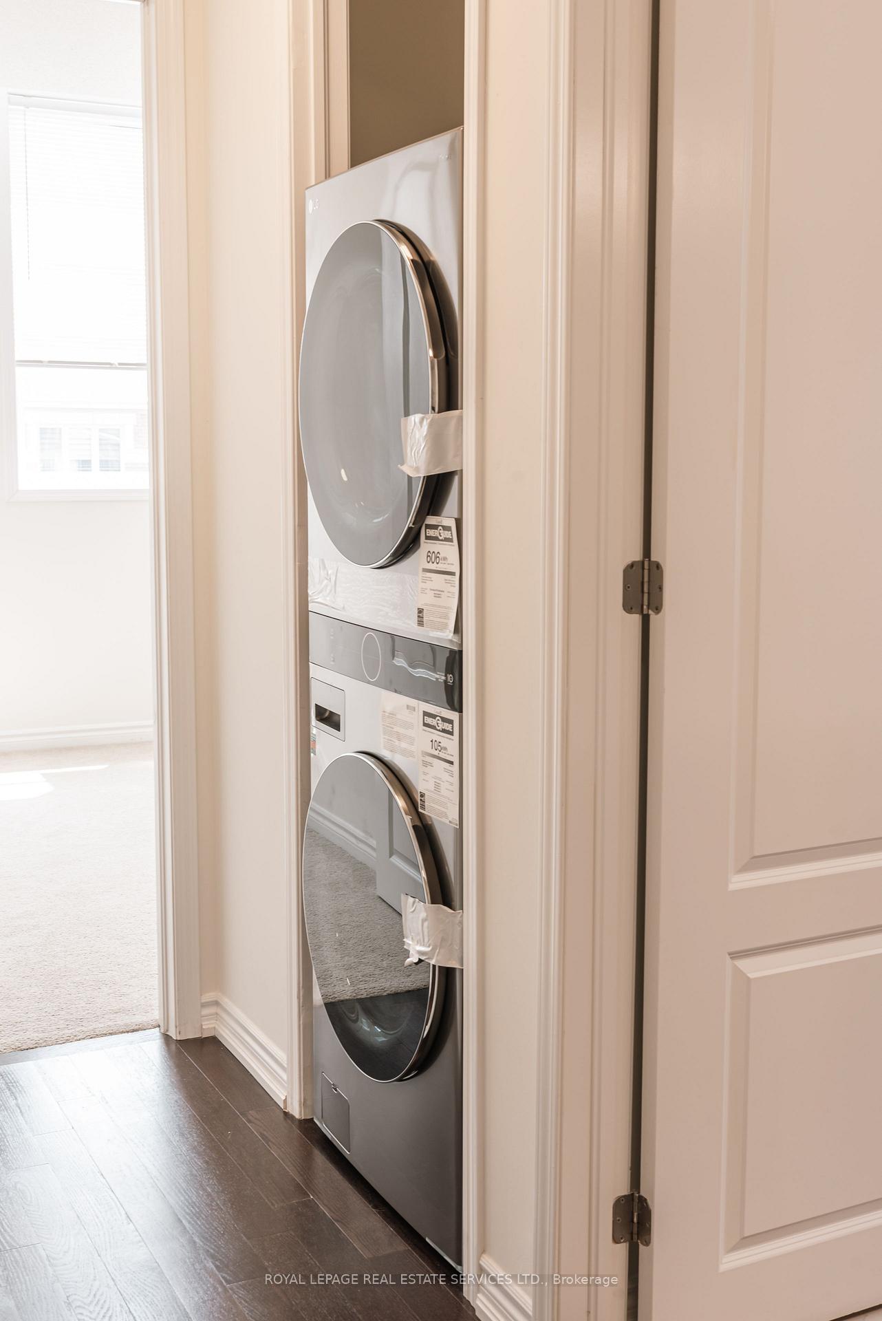 Photo 17 of Unit Upper, 74 Faust Ridge, Vaughan, Kleinburg — HOMEH
