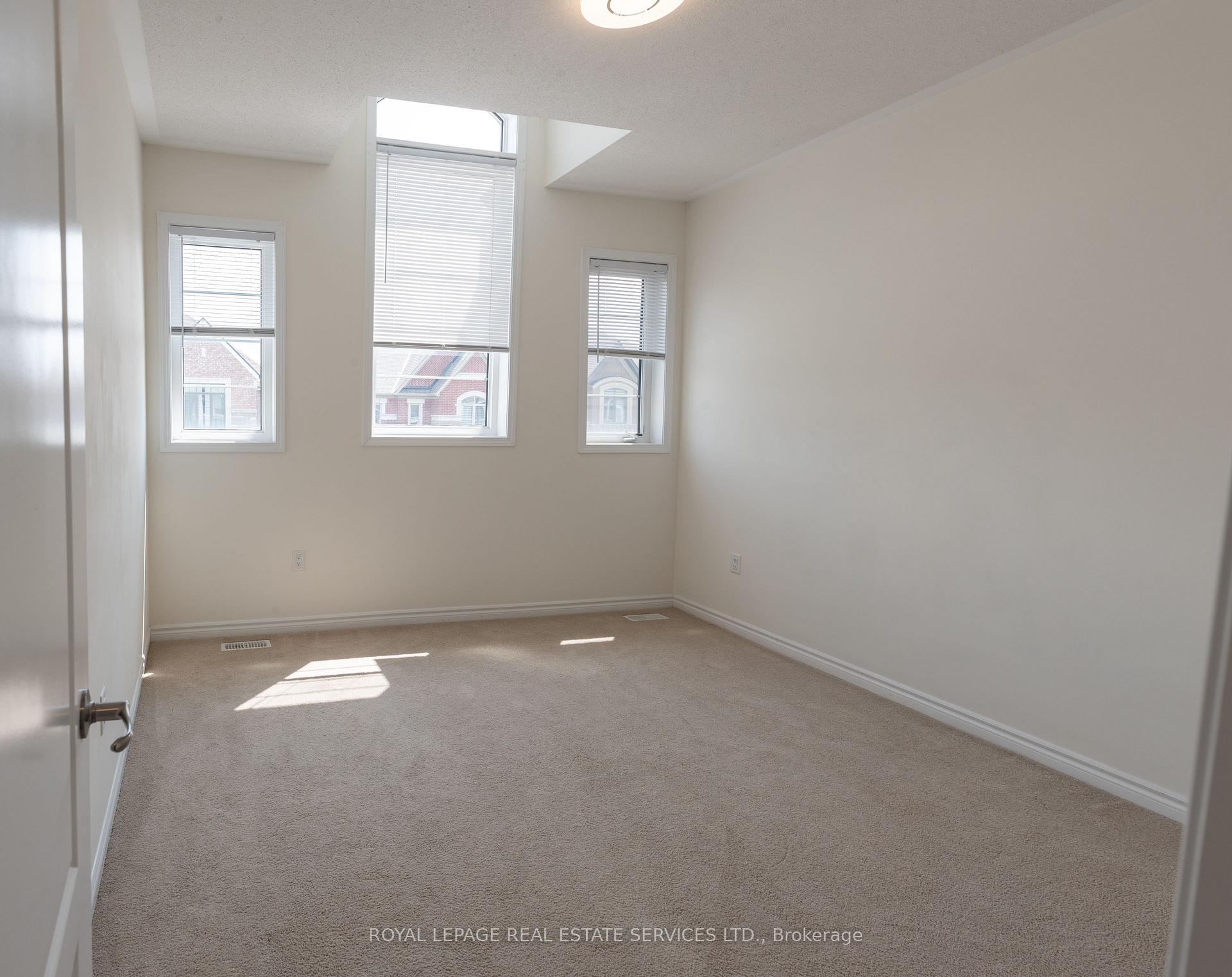 Photo 20 of Unit Upper, 74 Faust Ridge, Vaughan, Kleinburg — HOMEH