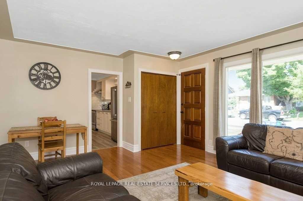 Photo 4 of Unit Main, 386 Broadway Avenue, Milton, Old Milton — HOMEH