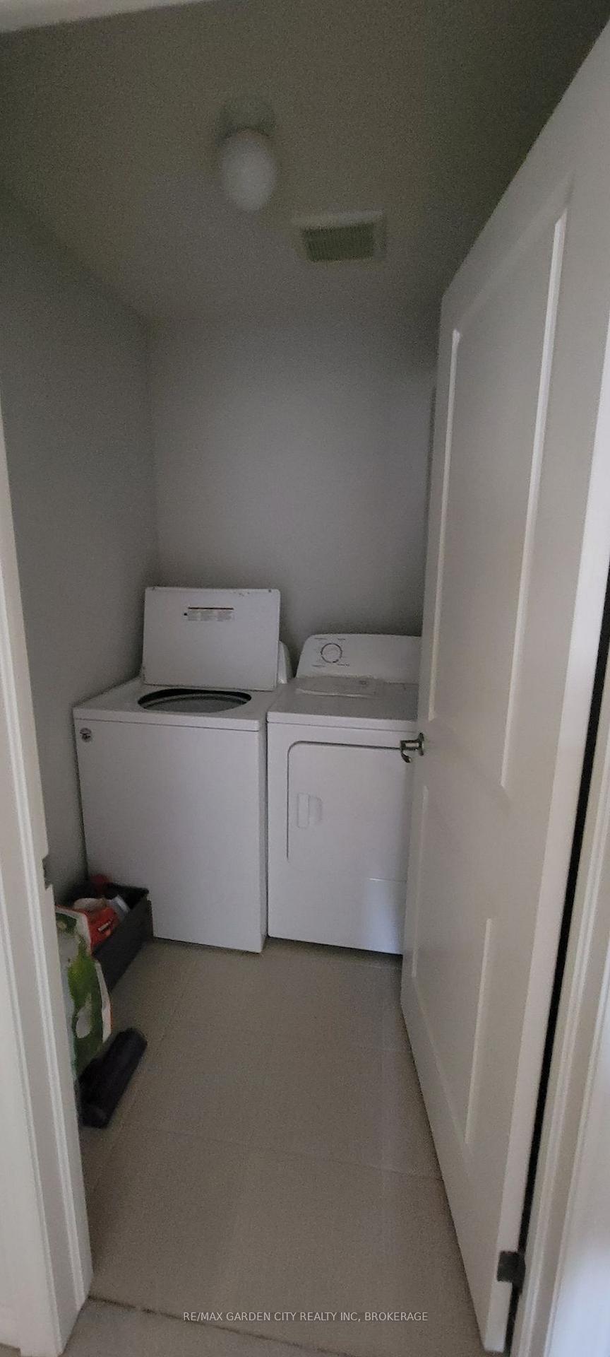 Photo 11 of 5 Lymburner Street, Pelham, Fonthill — HOMEH