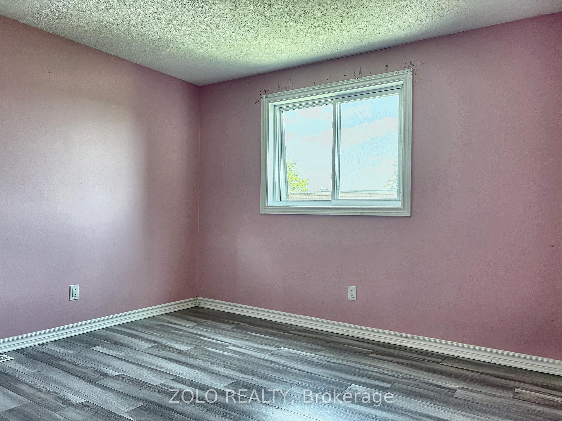 Photo 12 of Unit 59, 241 Ridgepark Private, Ottawa, Meadowlands/Crestview — HOMEH
