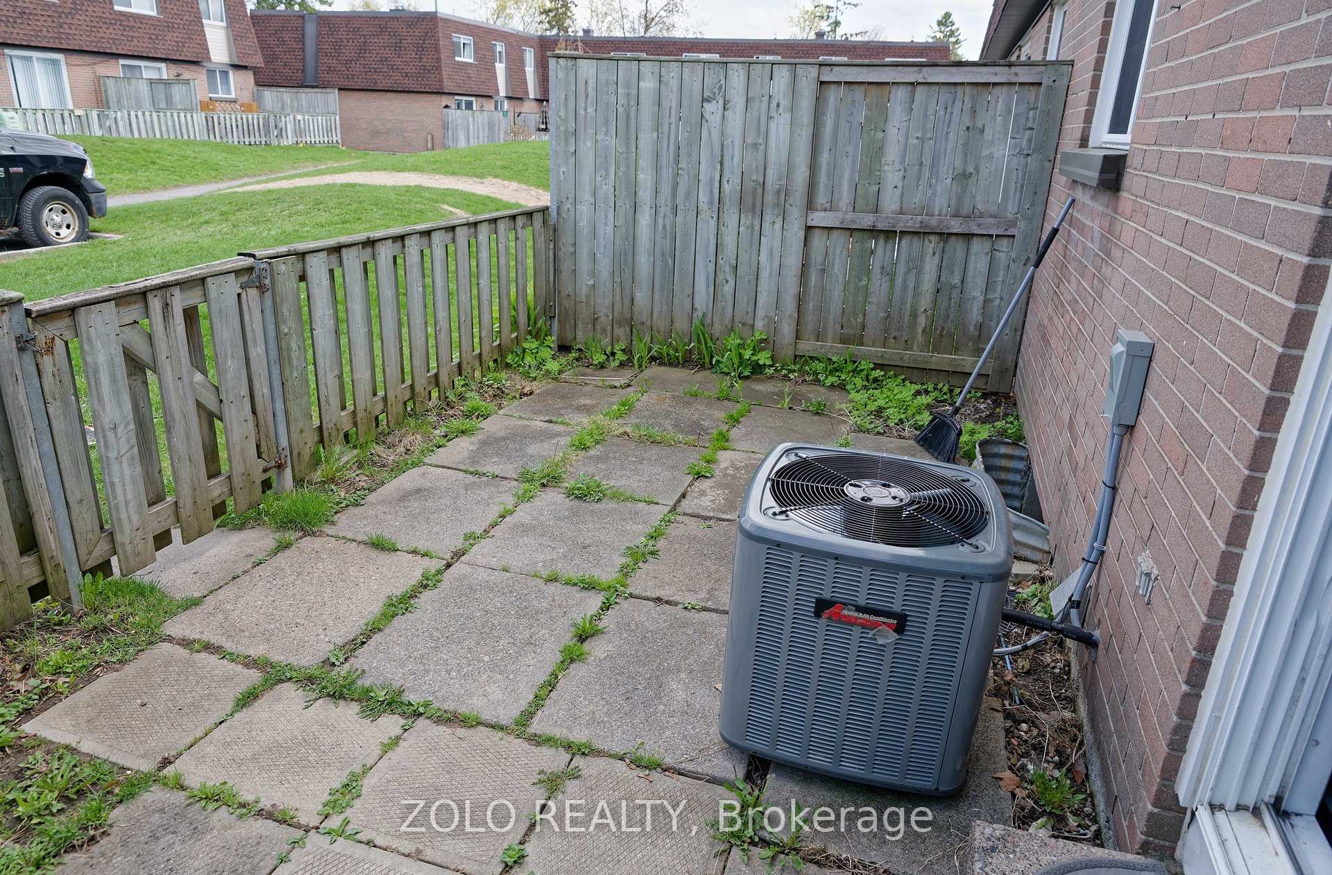 Photo 28 of Unit 59, 241 Ridgepark Private, Ottawa, Meadowlands/Crestview — HOMEH