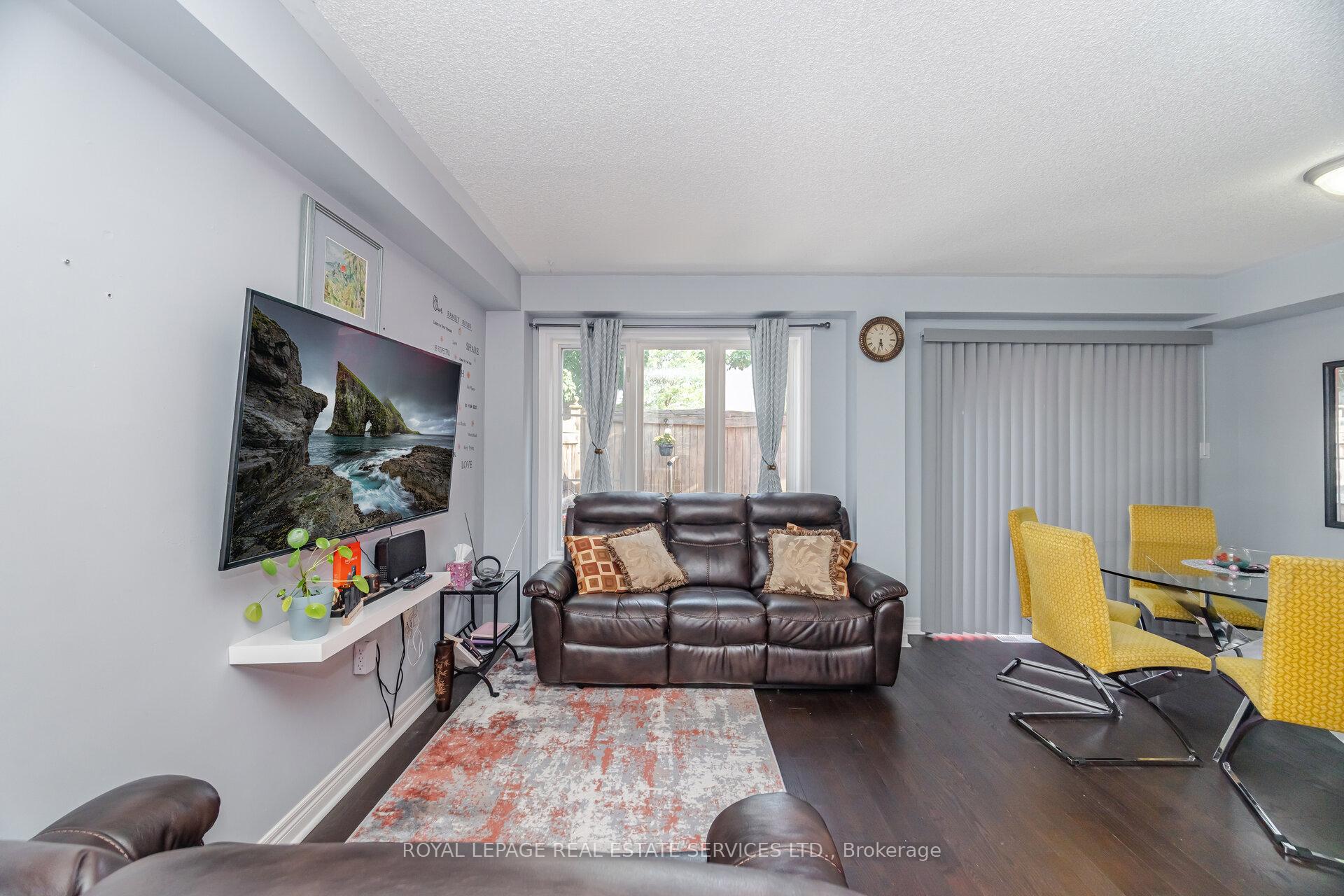 Photo 10 of Unit 6, 430 Mapleview Drive E, Barrie, Painswick South — HOMEH
