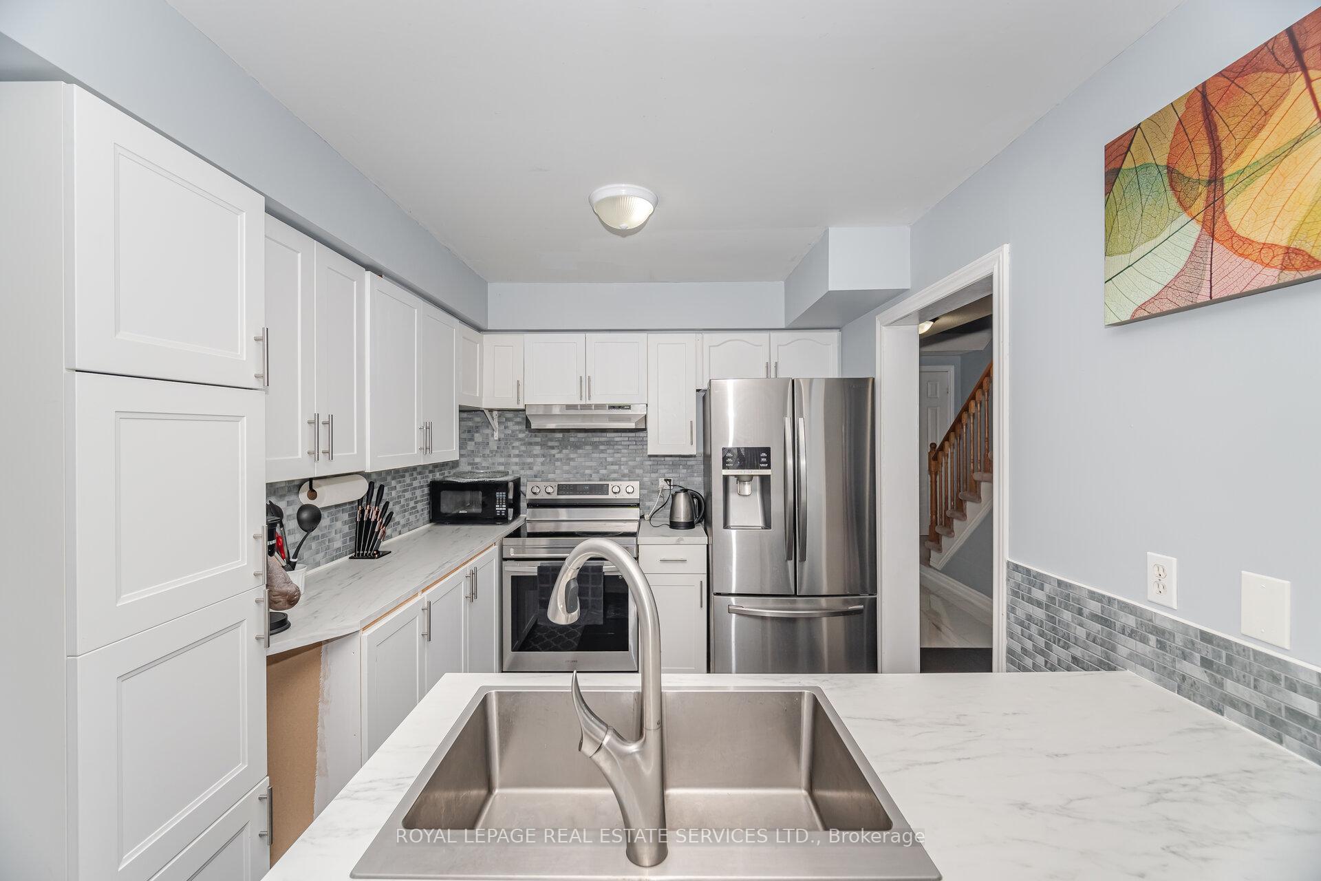 Photo 13 of Unit 6, 430 Mapleview Drive E, Barrie, Painswick South — HOMEH