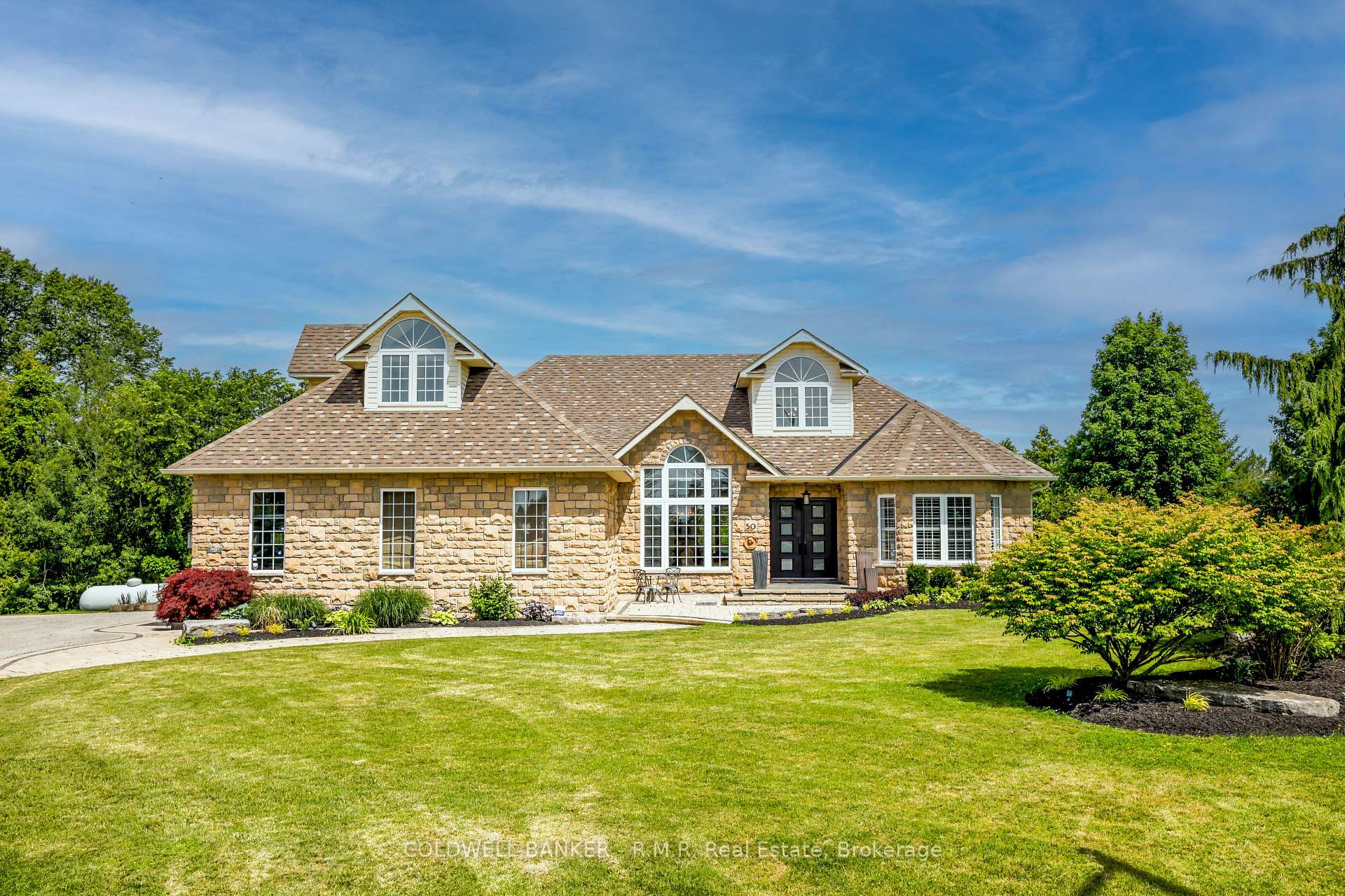 Photo 3 of 50 Venton Court, Clarington, Rural Clarington — HOMEH