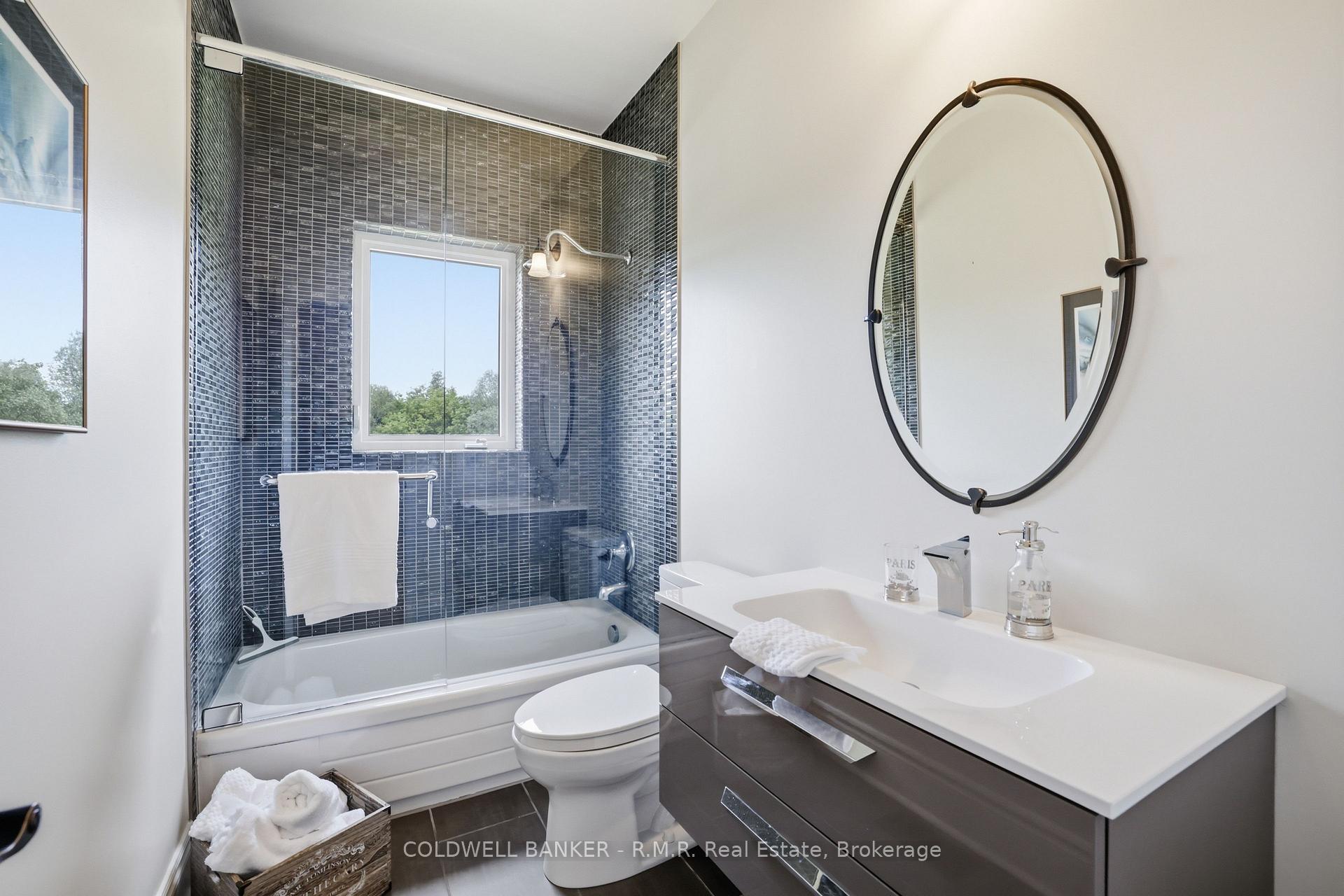 Photo 28 of 50 Venton Court, Clarington, Rural Clarington — HOMEH