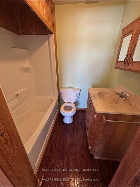 Photo of Unit 6, 12 St David Street N