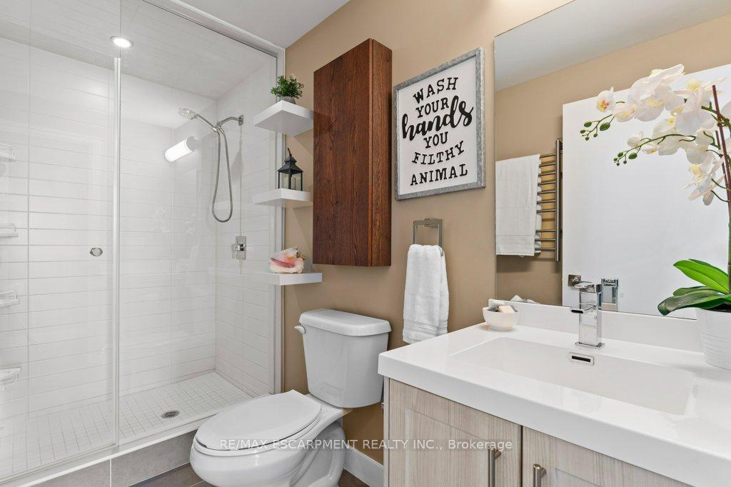 Photo 15 of Unit 1304, 2087 Fairview Street, Burlington, Freeman — HOMEH