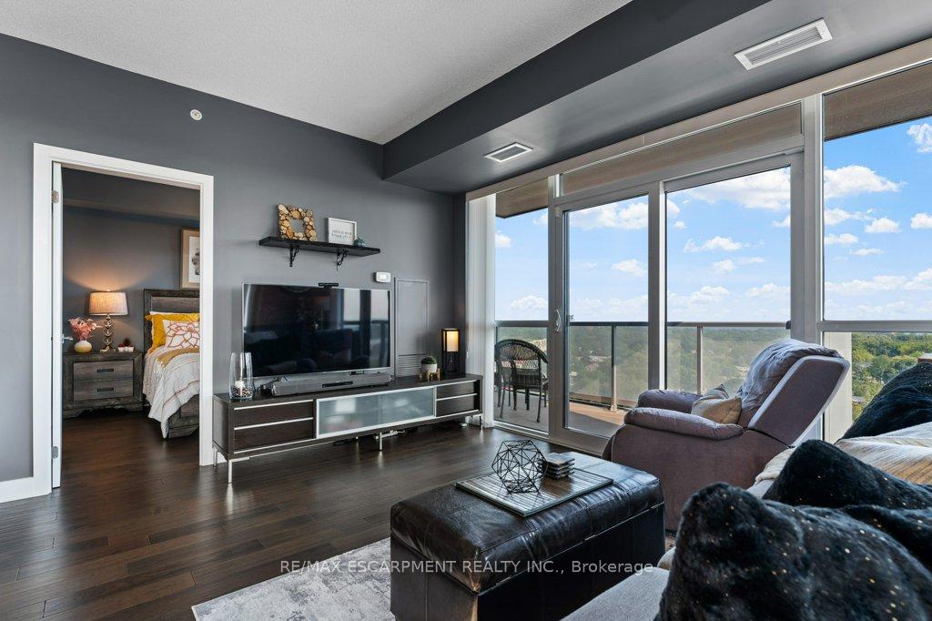 Photo 21 of Unit 1304, 2087 Fairview Street, Burlington, Freeman — HOMEH