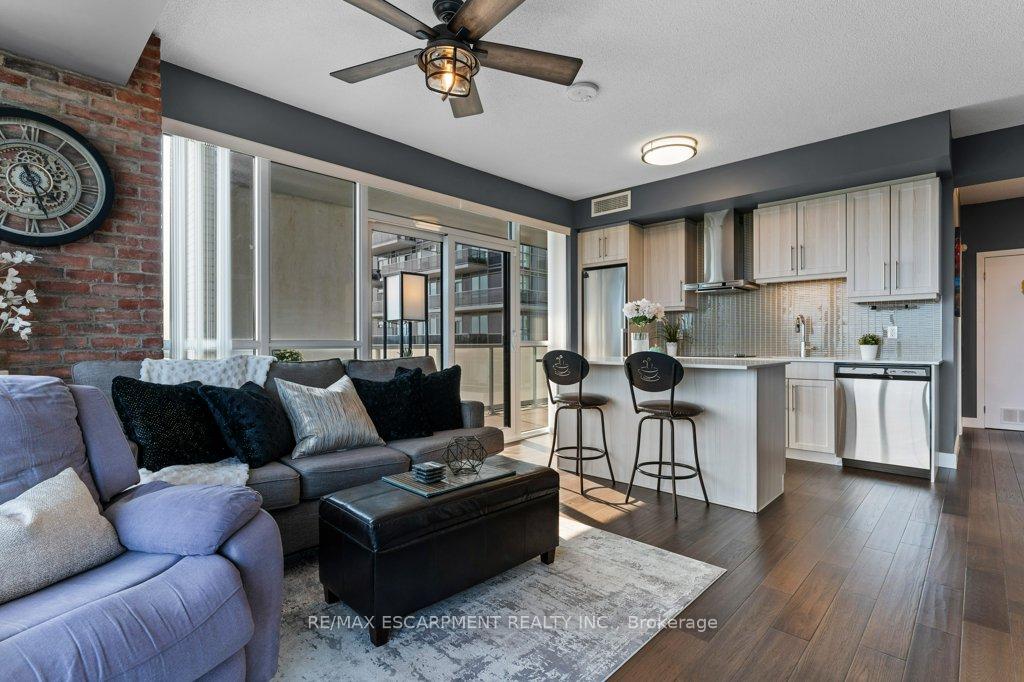 Photo 25 of Unit 1304, 2087 Fairview Street, Burlington, Freeman — HOMEH