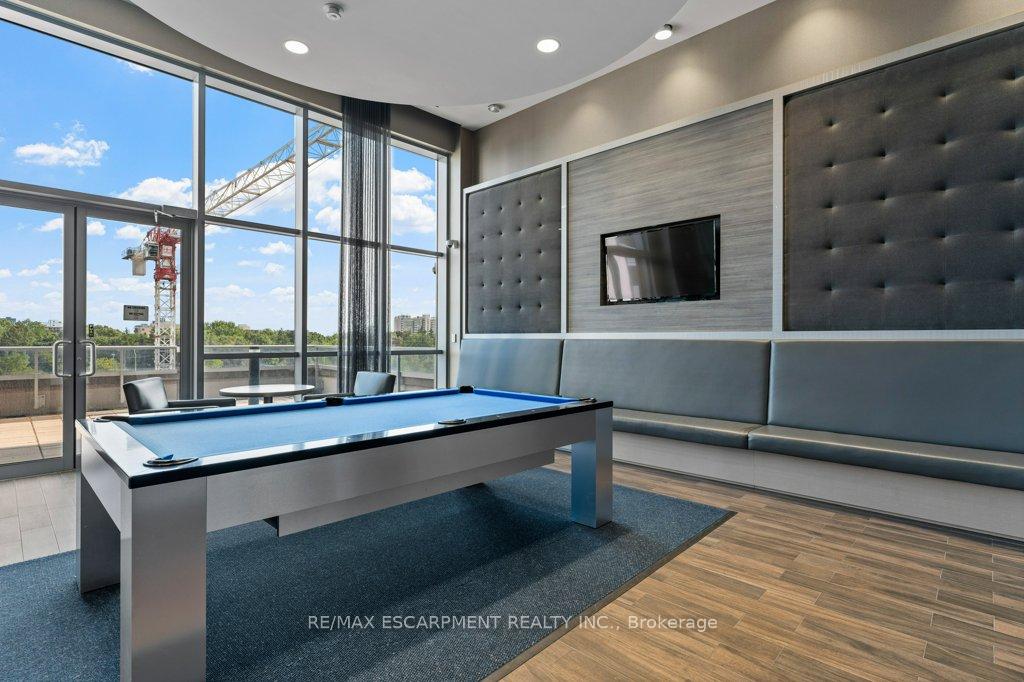 Photo 37 of Unit 1304, 2087 Fairview Street, Burlington, Freeman — HOMEH