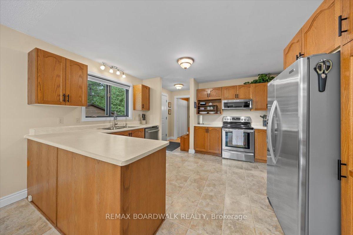 Photo 7 of 178 Baillie Avenue, Ottawa, Constance Bay — HOMEH