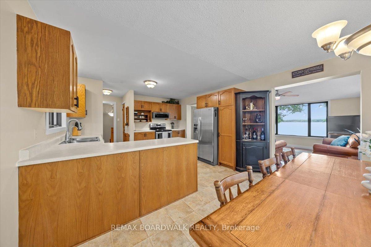 Photo 8 of 178 Baillie Avenue, Ottawa, Constance Bay — HOMEH