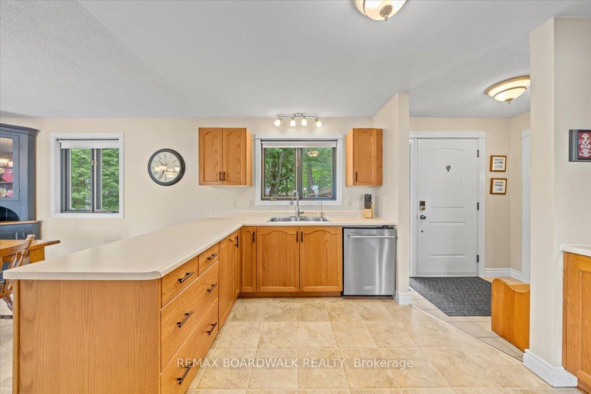 Photo 9 of 178 Baillie Avenue, Ottawa, Constance Bay — HOMEH