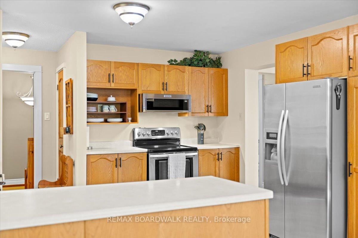 Photo 11 of 178 Baillie Avenue, Ottawa, Constance Bay — HOMEH