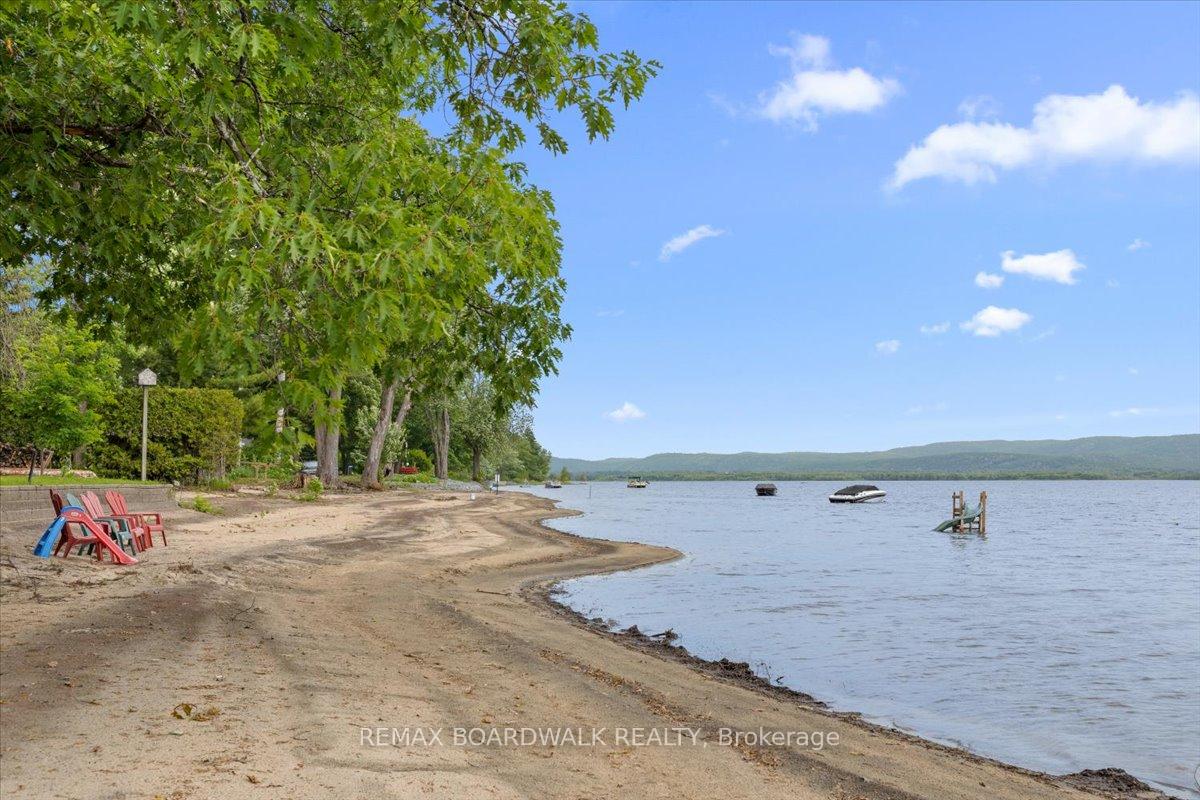 Photo 42 of 178 Baillie Avenue, Ottawa, Constance Bay — HOMEH