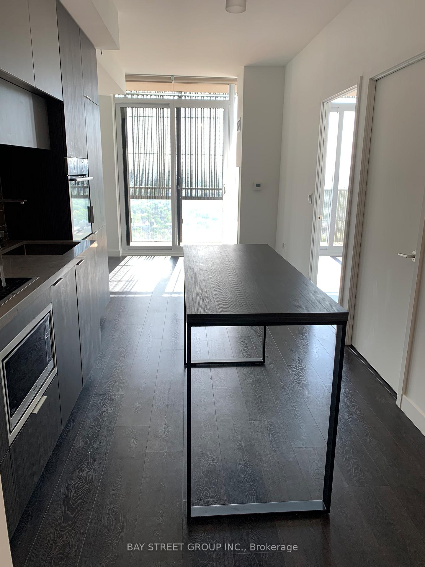 Photo 6 of Unit 4404, 8 Eglinton Avenue E, Toronto, Mount Pleasant West — HOMEH