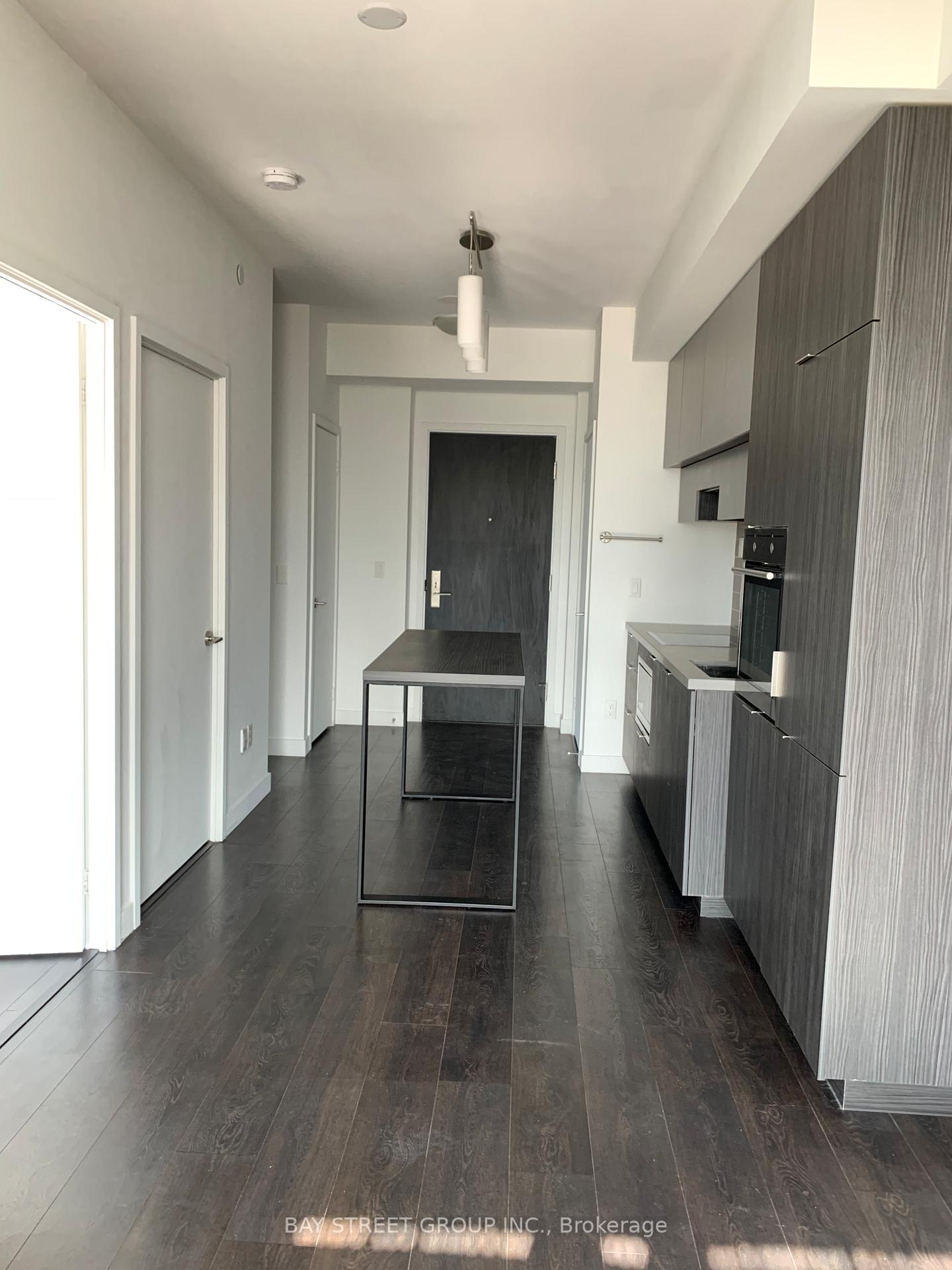 Photo 7 of Unit 4404, 8 Eglinton Avenue E, Toronto, Mount Pleasant West — HOMEH