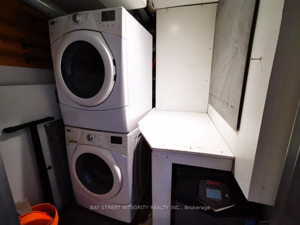 Photo 11 of Unit Basement, 488 Manning Avenue, Toronto, Palmerston-Little Italy — HOMEH